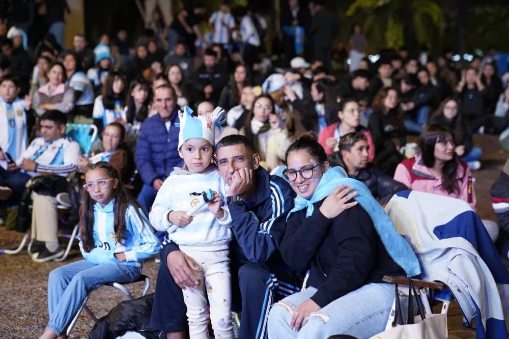 Fin de semana en Corrientes: Fan Fest, bandas militares y peñas