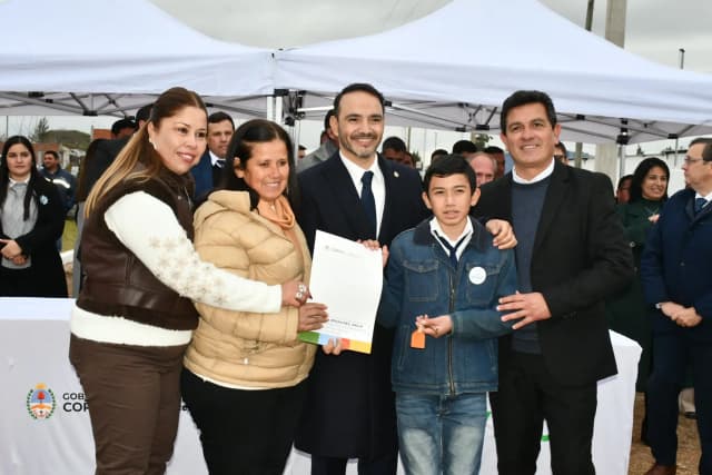 Valdés encabezó el 113° aniversario de Colonia Libertad y anunció nuevas obras para impulsar el desarrollo local