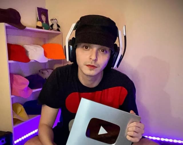 El youtuber Chatterbox y su padre murieron en un accidente en la Ruta 5