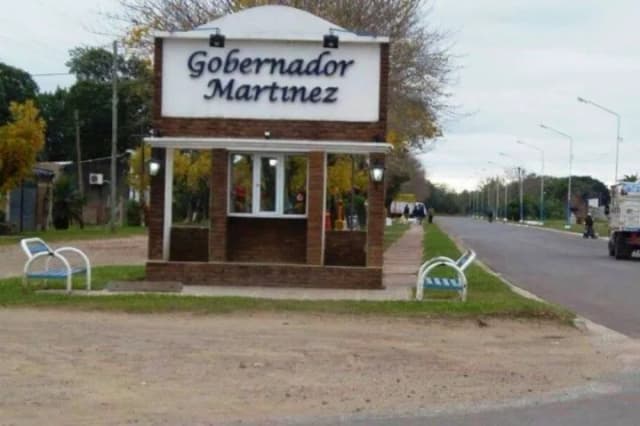 Gobernador Martínez celebra sus 104 años con desfile y festival