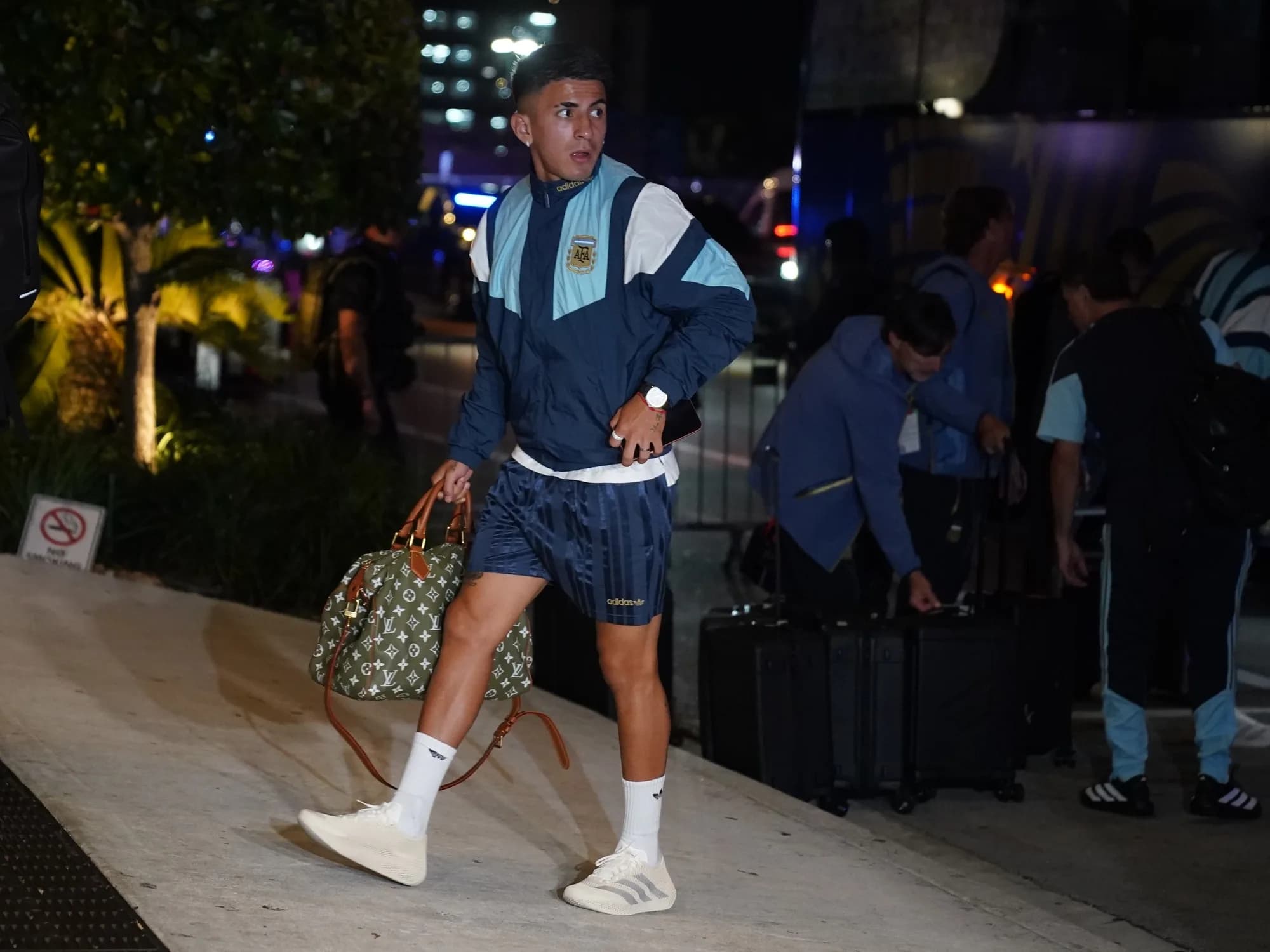 Bomba de River en el mercado: acordó la comprá del 50% del pase de Thiago Almada