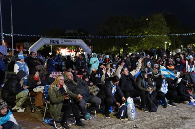 Finde en Corrientes con Fan Fest, Peña de la Ciudad y barrileteada