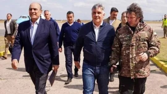 Entre los acuerdos y la tensión: Milei y Llaryora ya juegan el partido de 2027