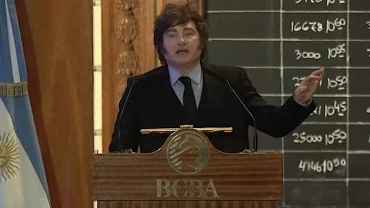 Javier Milei en la Bolsa de Comercio: "Históricamente, los distintos gobiernos se han dedicado a robarle a los argentinos"