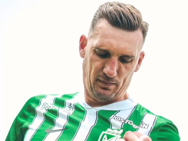 Luego de su salida de River, Atlético Nacional oficializó la vuelta de Armani