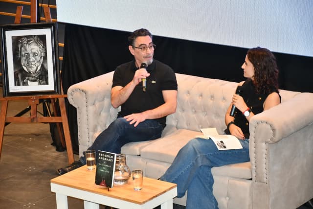 Federico Andahazi presentó "El prisionero del Yerbatal" y destacó el crecimiento de Corrientes