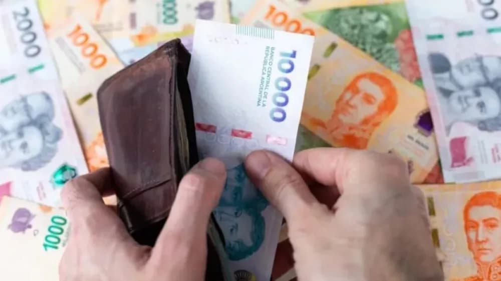 La deuda de los argentinos en el sector privado se quintuplicó en 18 meses