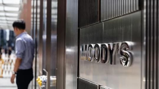 La agencia Moody’s elevó la calificación de la deuda soberana Argentina