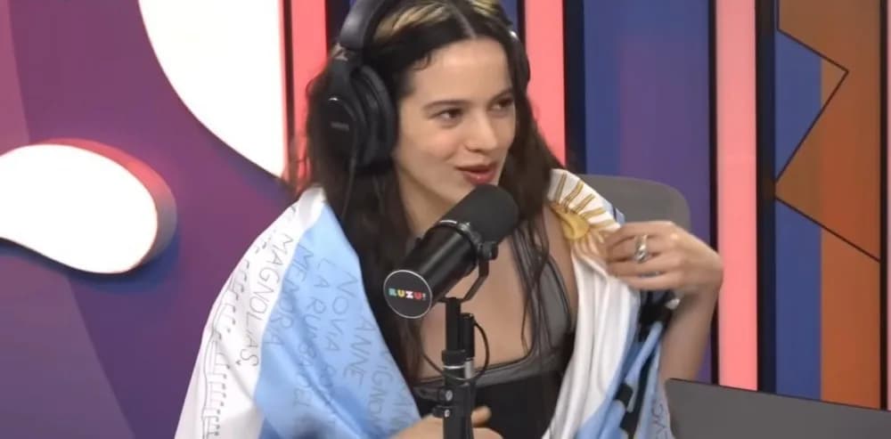 Mala mía, Rosalía pidió perdón por haber compartido un posteo antiargentina