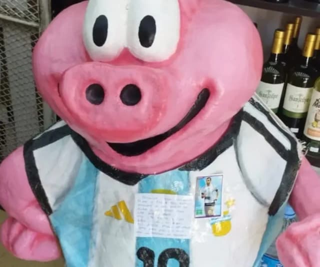Robaron un chanchito de un comercio y lo devolvieron con una insólita carta de disculpas