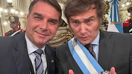 Javier Milei viaja a San Pablo para reunirse con Tarcísio de Freitas y respaldar la candidatura de Flávio Bolsonaro
