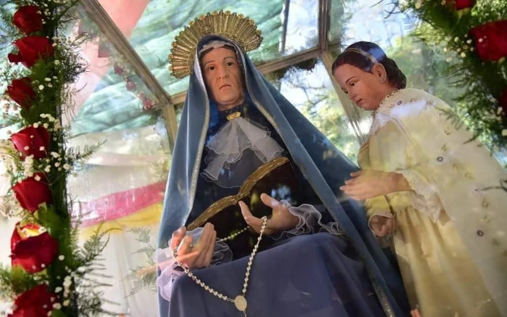 Santa Ana celebra sus fiestas patronales con peregrinación