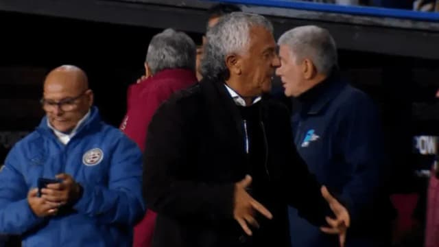 Los palos jugaron en contra de San Lorenzo y Pipo Gorosito estalló: "Que o... que tienen" - TyC Sports