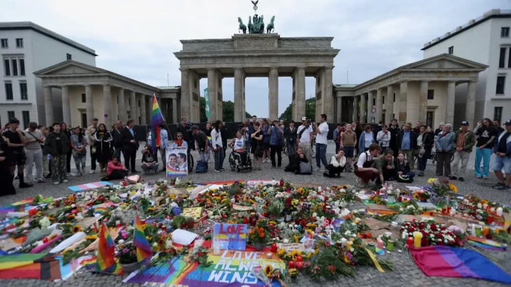 Atentado en una marcha del Orgullo en Berlín: el presunto autor murió en el  operativo policial