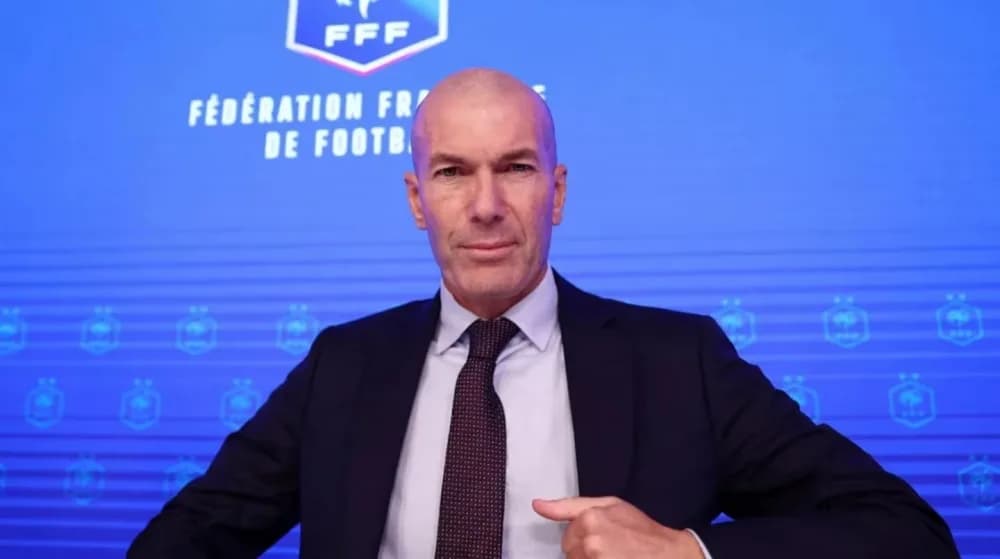 Zinedine Zidane fue presentado como nuevo entrenador de Francia