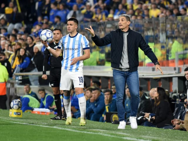 Vojvoda y la posible venta de Santiago Sosa: "No le voy a cortar la carrera a nadie..."