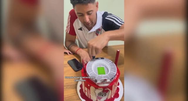 Pidió una torta temática de River, pero al abrirla se llevó una sorpresa que jamás olvidará