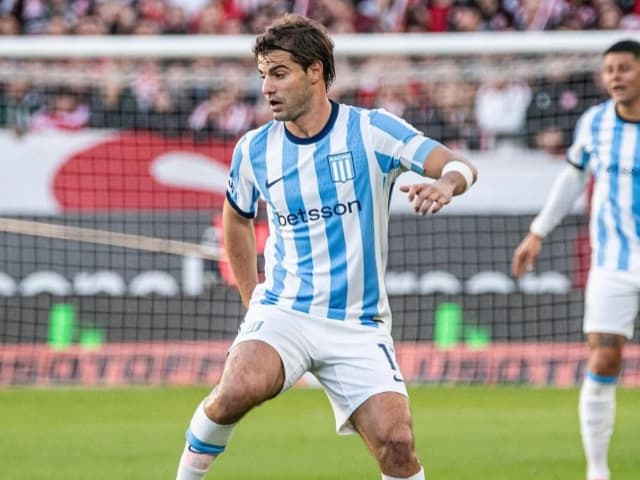 La posible despedida de Santiago Sosa de Racing, cómo están las negociaciones y la formación ante Tigre