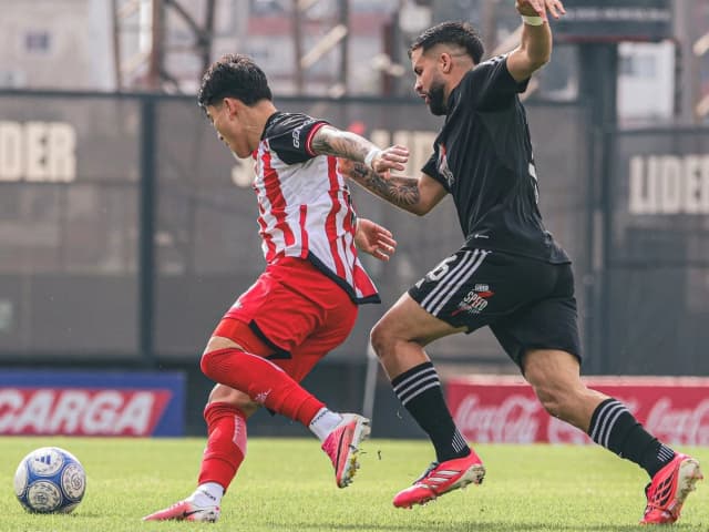 Barracas empata ante Riestra en un partido chato