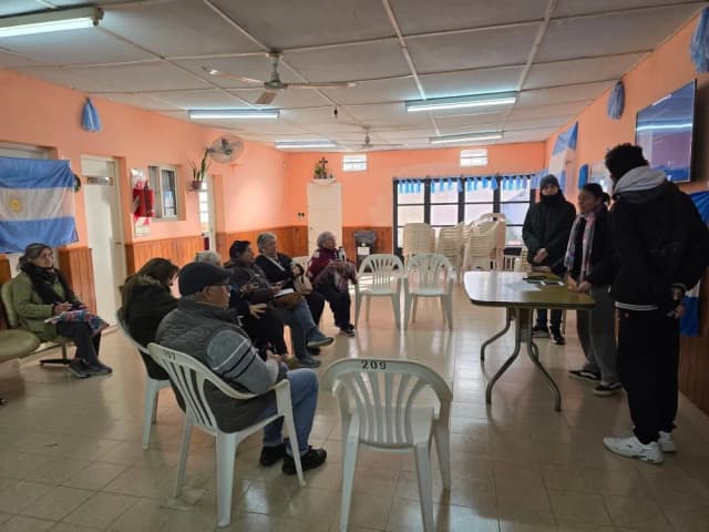 Retomaron las clases del programa Mayor Conectividad para adultos mayores