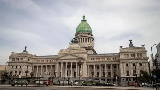 Propiedad privada, sí. Renuncia estratégica, no
