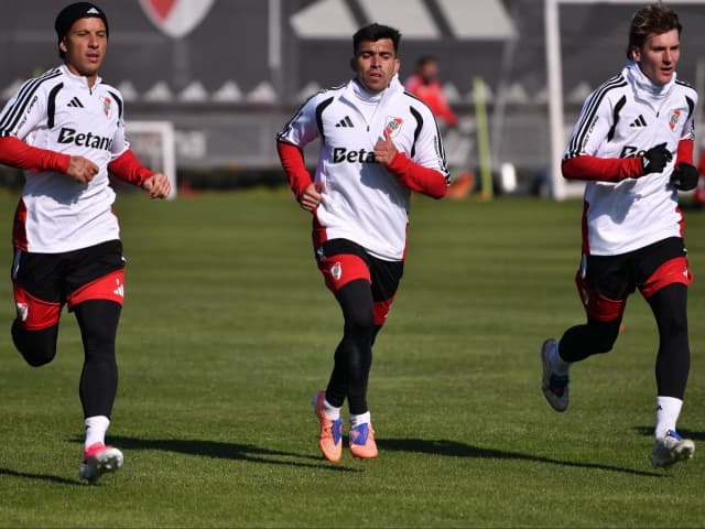 Con un alta médica, las buenas noticias que recibió Coudet en la práctica de River