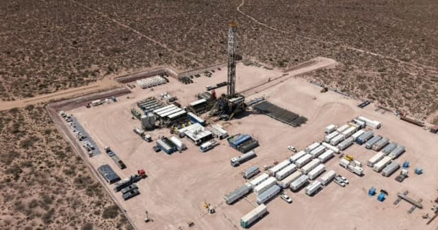 Las petroleras reportan fuertes ganancias tras la guerra en Medio Oriente