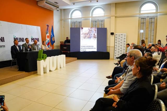 Costanera cardioprotegida: instalan desfibriladores y promueven la salud del corazón