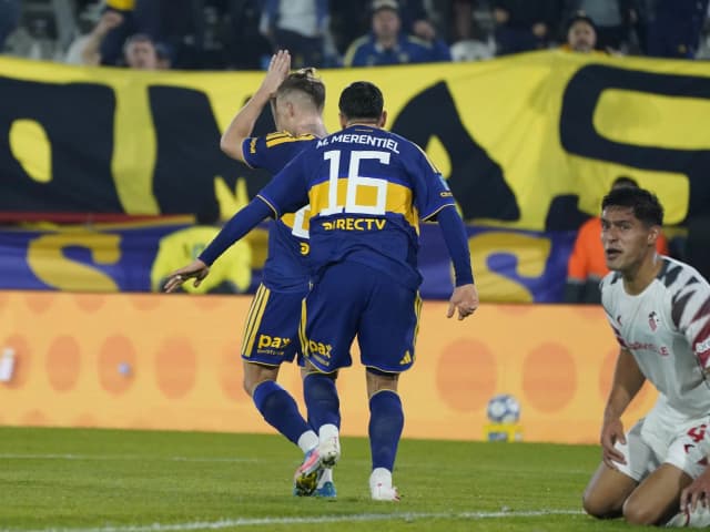 Ascacibar y la ley del ex: gol y gesto de perdón