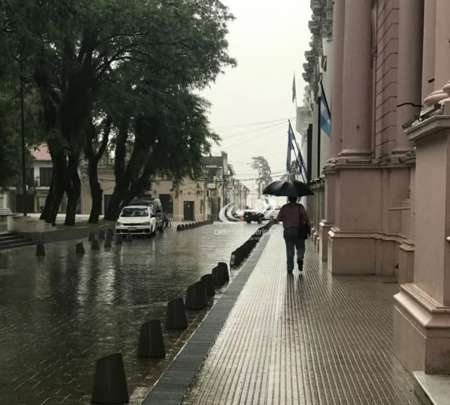 Corrientes quedó bajo doble alerta por tormentas y vientos fuertes