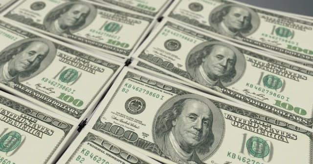 Dólar hoy y dólar blue, EN VIVO: a cuánto cotiza el oficial y cuál es el precio del paralelo este jueves 6 de agosto, minuto a minuto