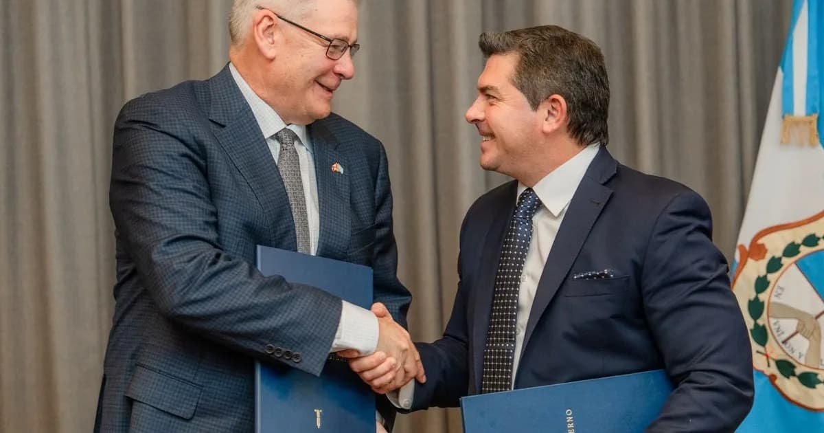 En un acuerdo inédito para la minería argentina, Vicuña le adelanta a San Juan US$ 250 millones para
obra pública