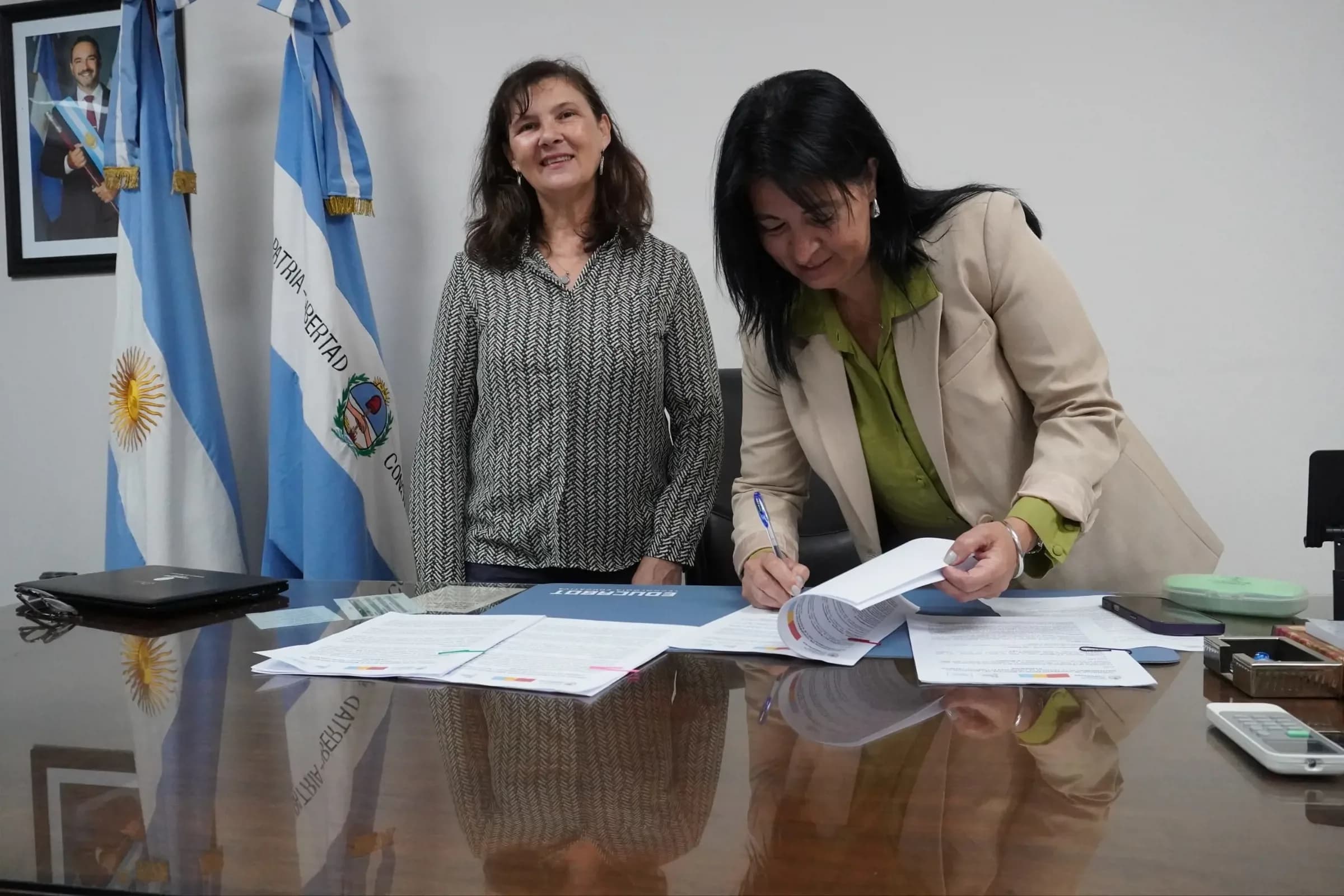 Corrientes y el Instituto Francés firmaron un convenio para promover la cooperación educativa y cultural