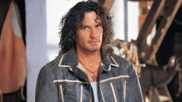 El protagonista de Pasión de Gavilanes, pidió trabajo en las redes y sorprendió a todos
