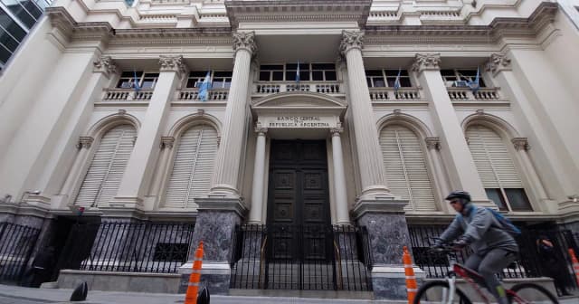 Quién designa y quién remueve: las reformas pendientes en el Banco Central