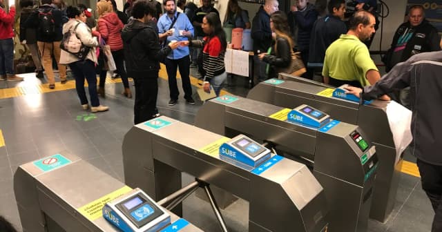 Subsidios al transporte: cruces entre Nación y Ciudad por la eliminación de un descuento de la tarjeta SUBE