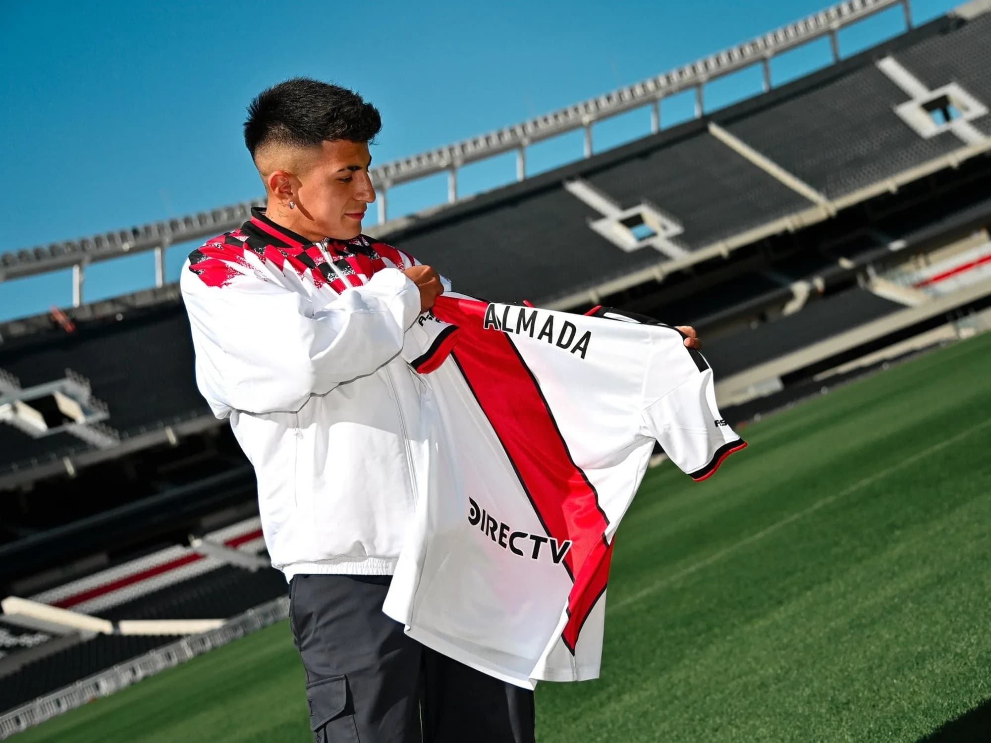 River presentó oficialmente a su refuerzo estrella