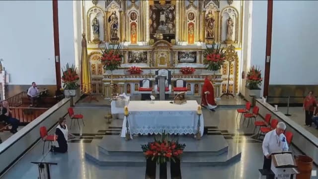 Un cura tuvo que suspender la misa por el terremoto en Colombia