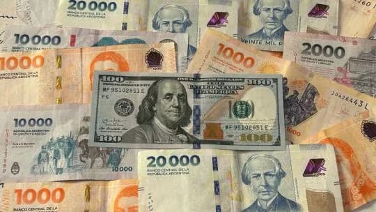 Se terminó la alegría, el riesgo país vuelve a encender las alarmas en un mundo al límite