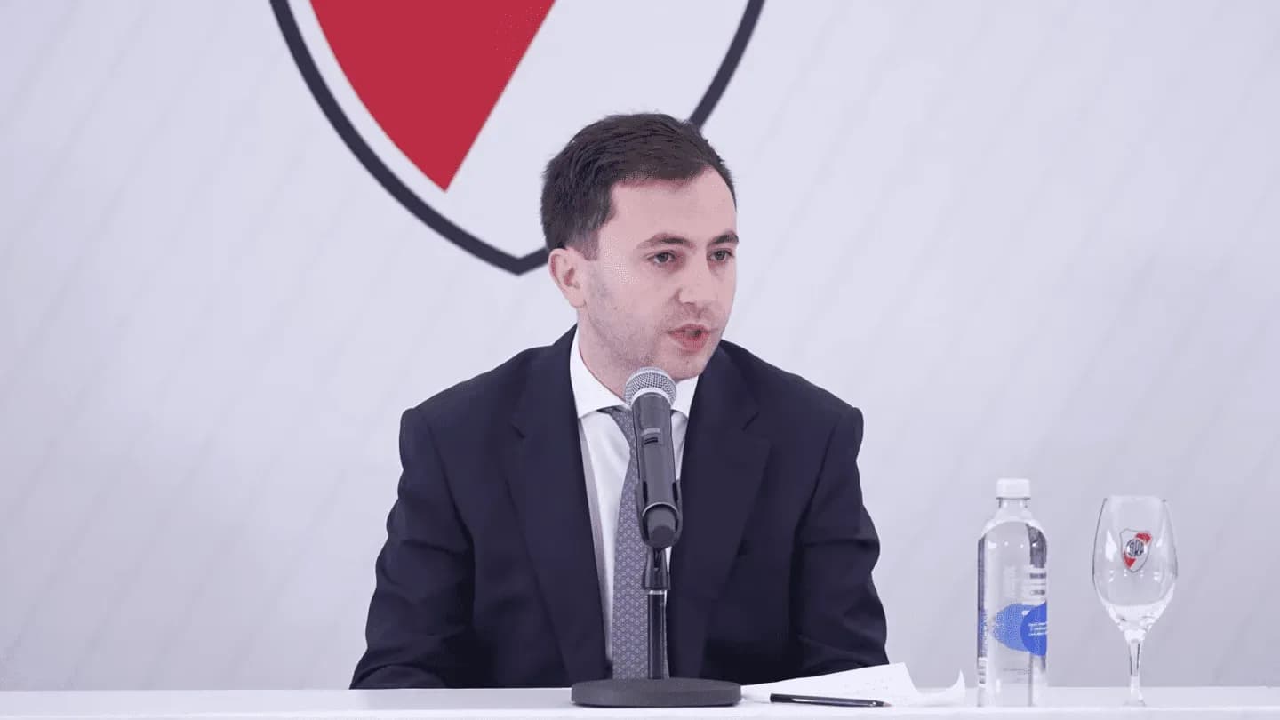 Qué hace Longoria, cuánto pagó River por Almada y más respuestas de Di Carlo - TyC Sports