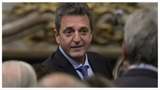 Con guiños de Cristina Kirchner, Sergio Massa busca ganar centralidad en el peronismo de cara al 2027