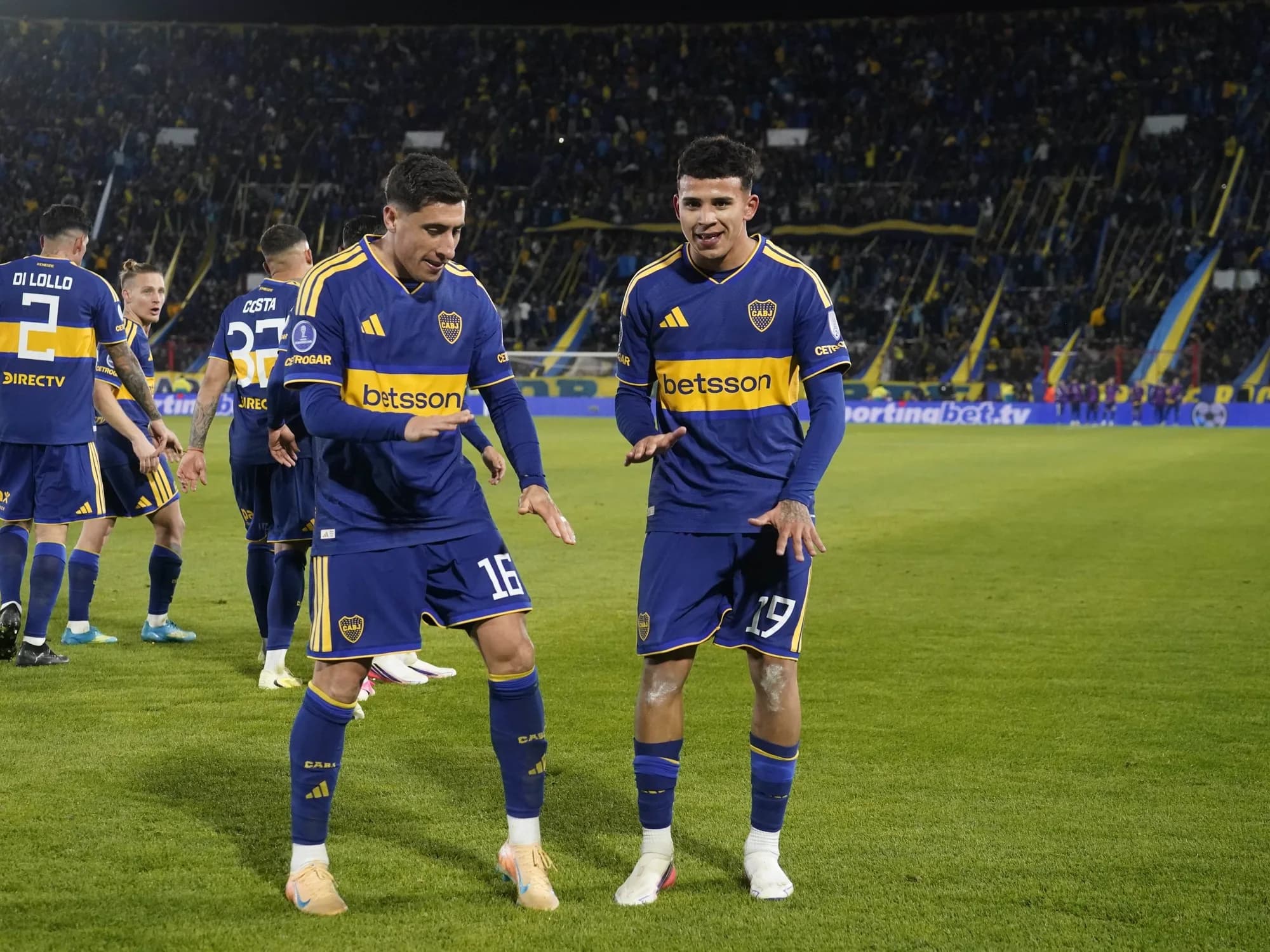 El motivo detrás del festejo "del Apache" de Flores y Merentiel, después del golazo del pibe