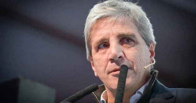 Luis Caputo anunció la flexibilización de créditos en dólares para empresas: "Va a ayudar a reactivar la economía"