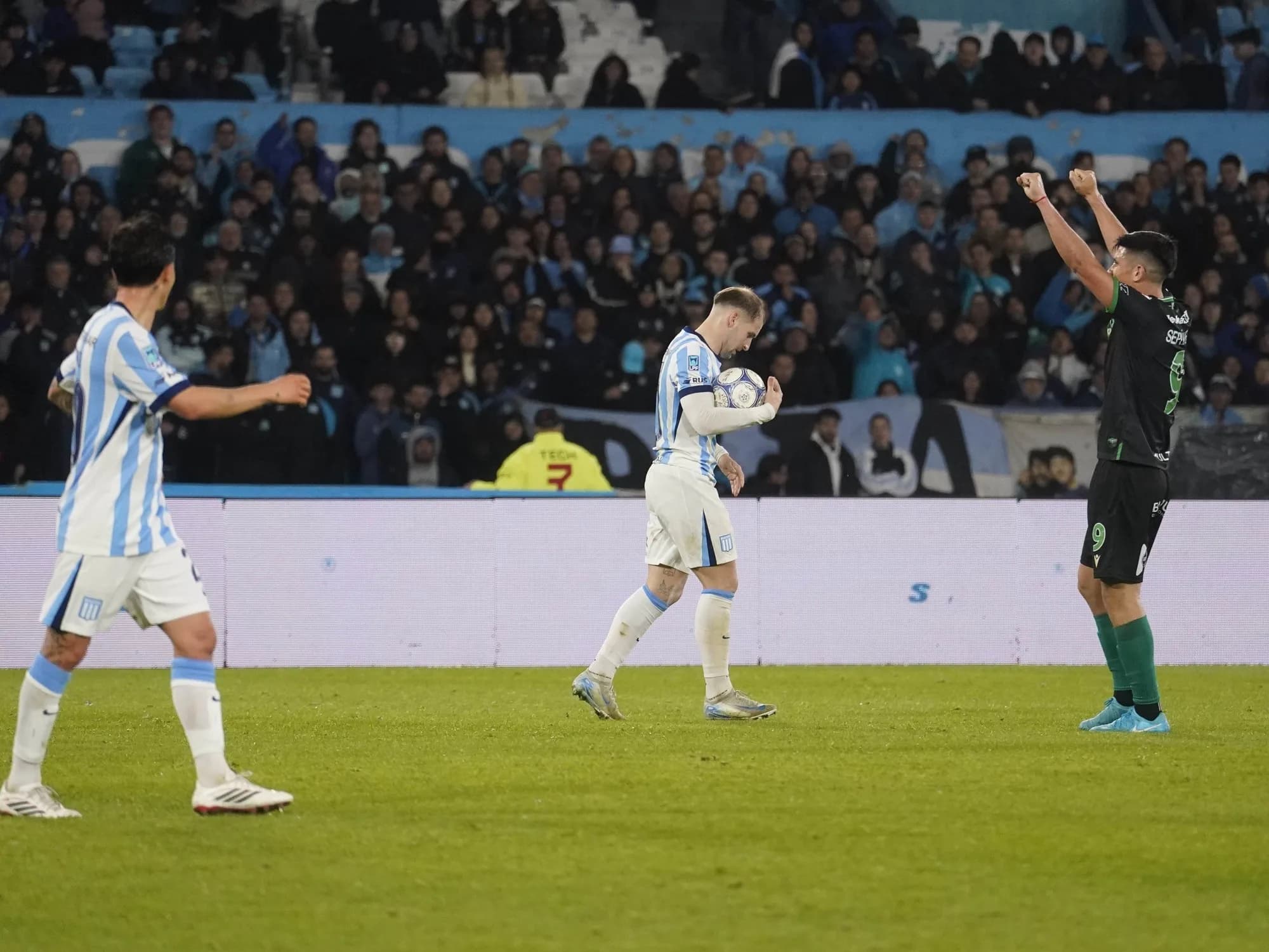 Video: explotó el Cilindro luego de la caída ante Banfield