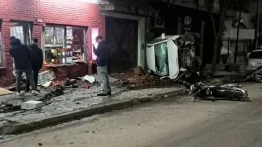 Quiénes fueron las víctimas del tremendo accidente en Mar del Plata: aún no identificaron al joven que murió