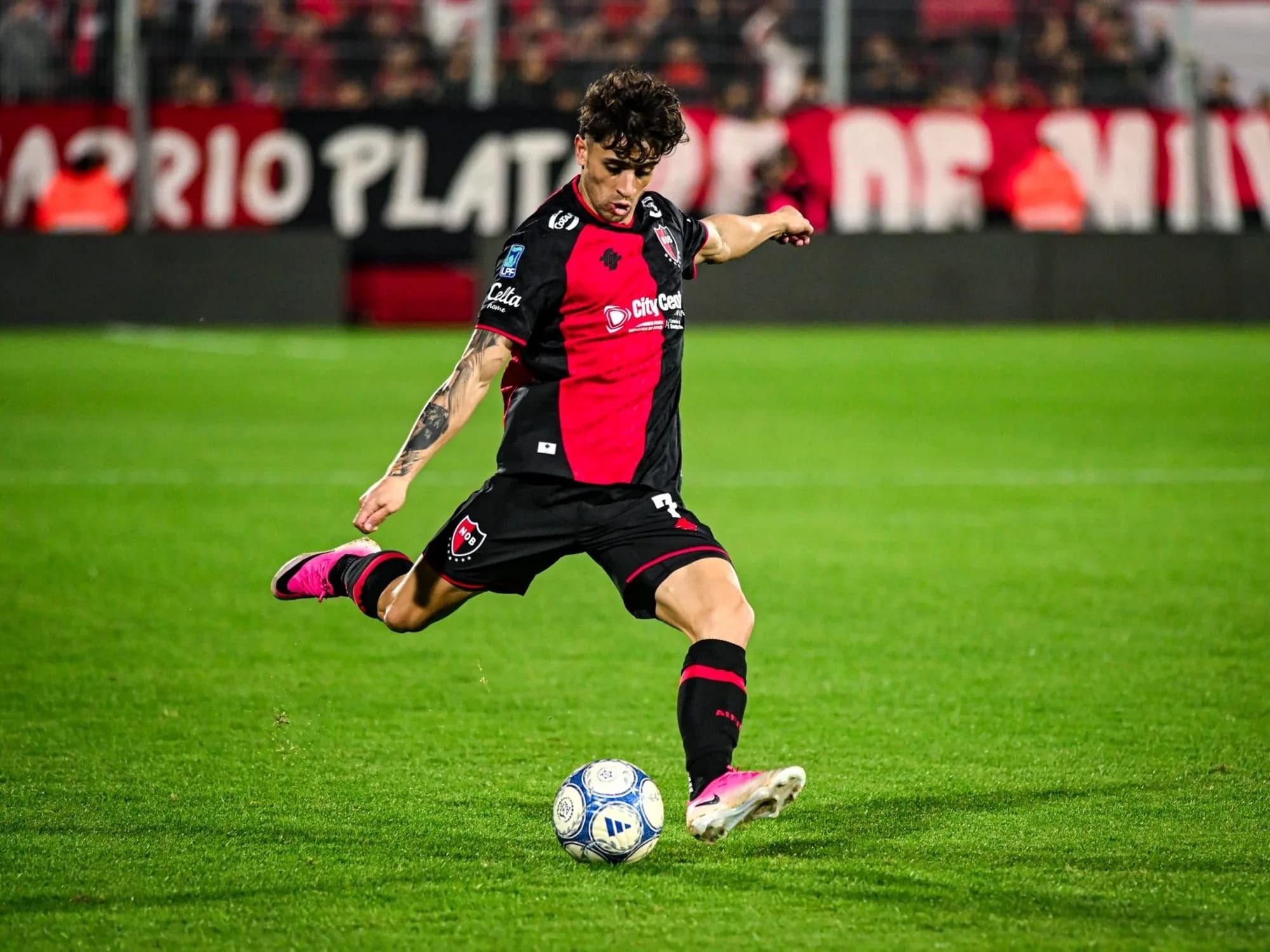 Newell´s empata ante Riestra en un partido parejo