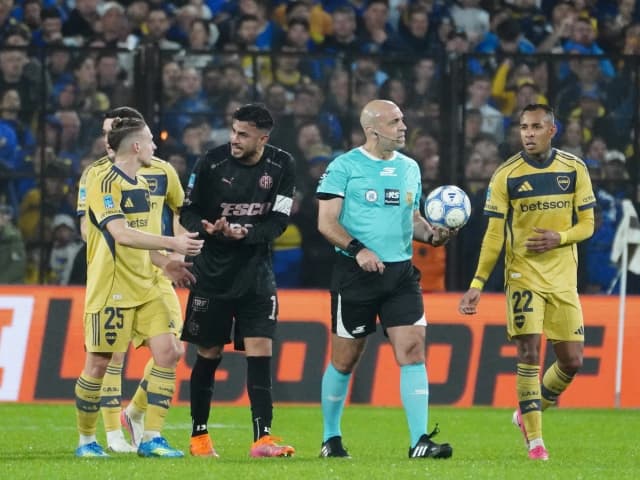 Baliño habló sobre el polémico gol anulado en el Platense-Boca: "Es una situación discutible"