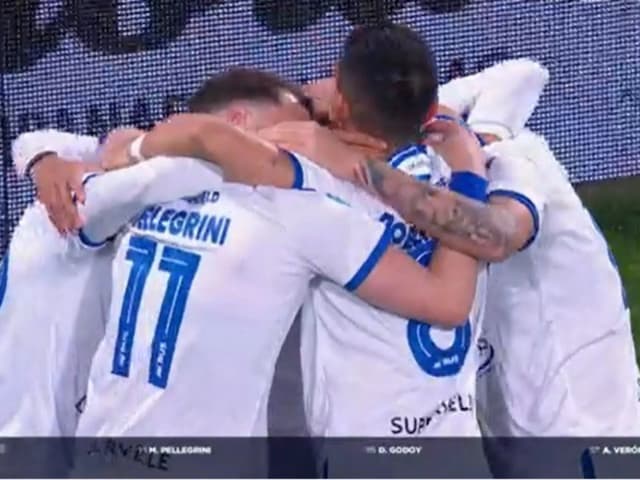 Con golazo de Lanzini, Vélez le gana a Defensa y Justicia