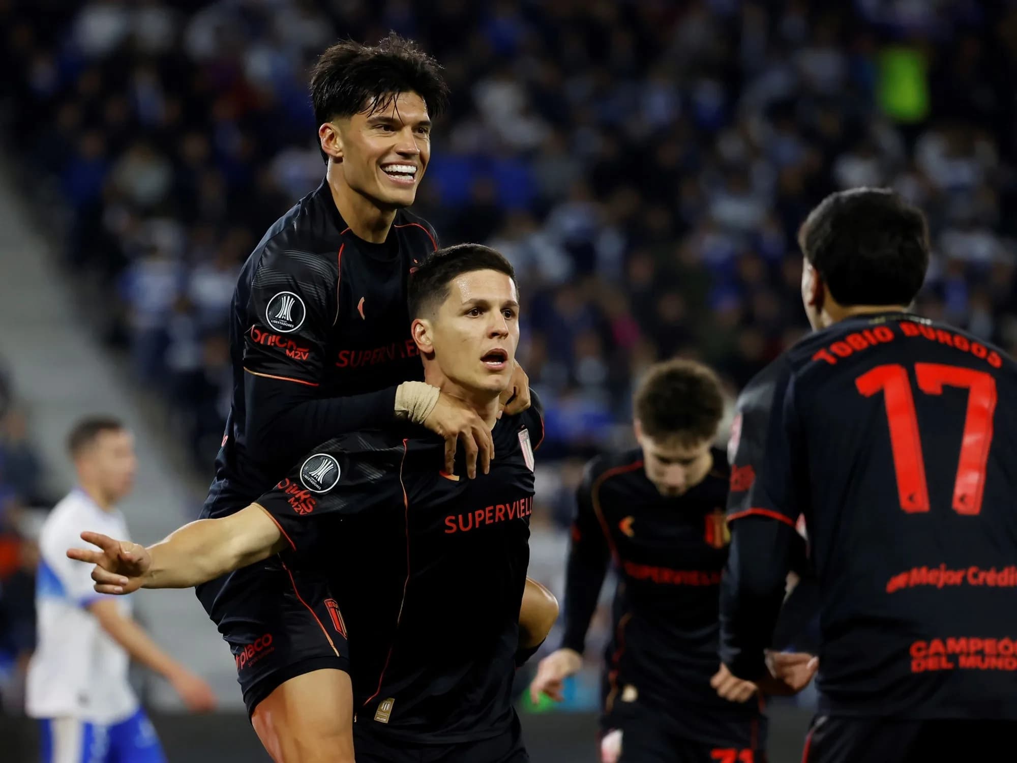 Video: los goles del triunfazo de Estudiantes en Chile para meterse en cuartos de la Libertadores
