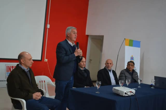 Corrientes lleva al interior un ciclo de charlas para preparar a los productores ante el exceso hídrico